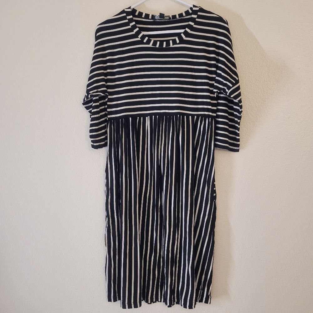 suzanne betro striped 3/4 sleeve black and white dress